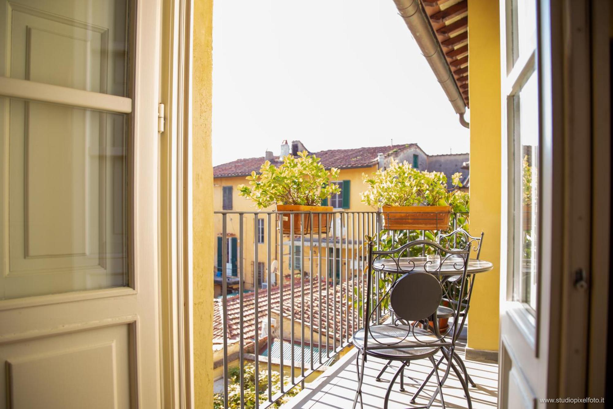 Residenza D'Epoca Relais I Miracoli Hotel Pisa Exterior photo
