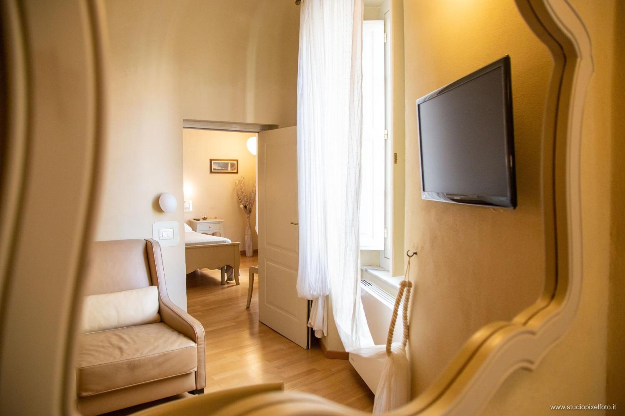 Residenza D'Epoca Relais I Miracoli Hotel Pisa Exterior photo