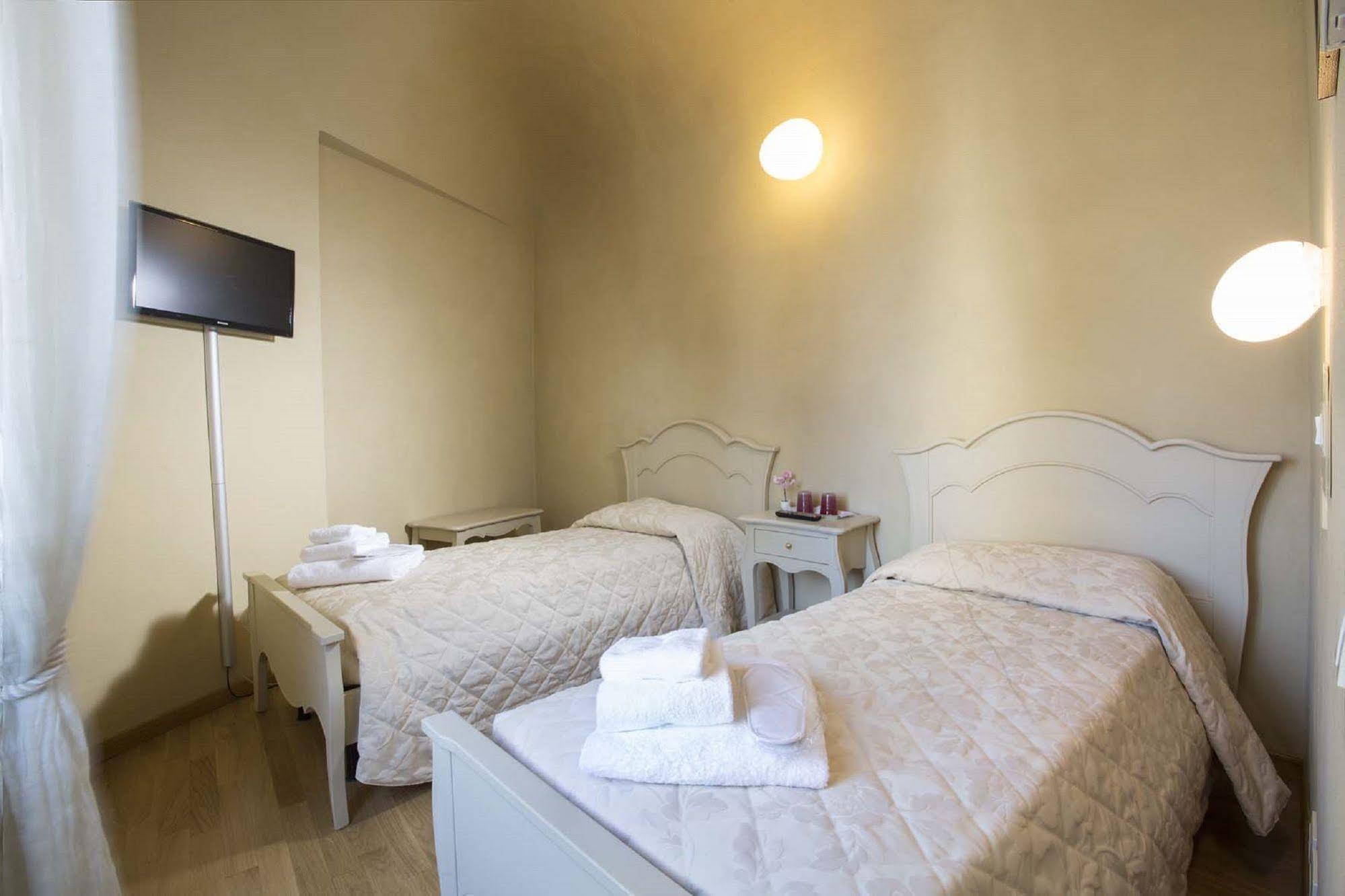 Residenza D'Epoca Relais I Miracoli Hotel Pisa Exterior photo