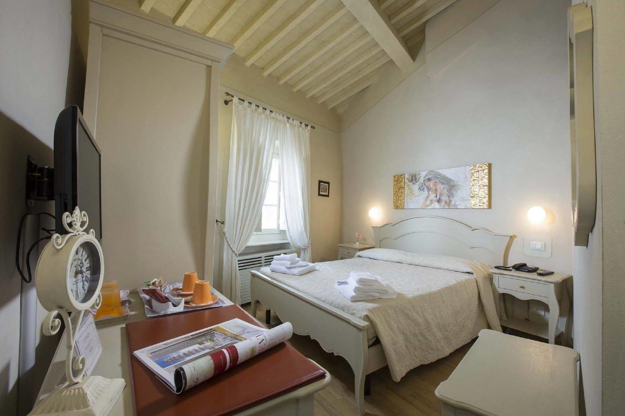 Residenza D'Epoca Relais I Miracoli Hotel Pisa Exterior photo